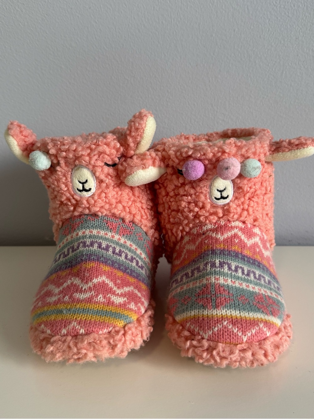 Totes Girls 9/10Pink Llama Faux Fur Slipper Boots